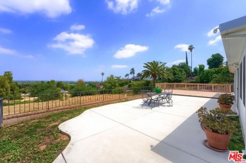 3006 Riverside Ter, Chino, CA 91710-2964