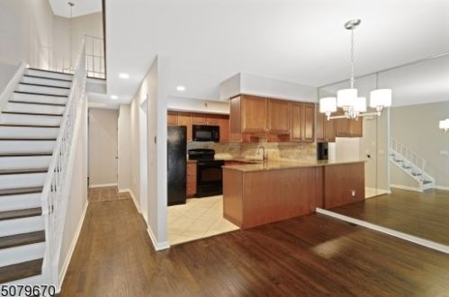 133 Marion Dr, Town Center NJ  07052-3301 exterior