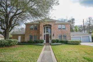 3222 Deer Creek Dr, Sugar Land TX  77478-4284 exterior