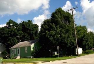 108 Main St, Heyworth, IL 61745-5600