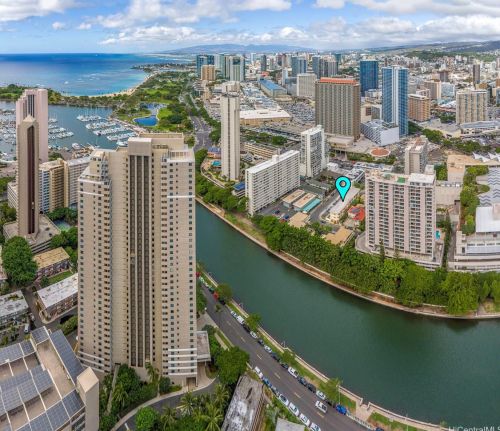 1909 Kahakai Dr, Honolulu HI  96814-4840 exterior