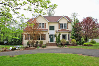 29 Highmount Ave, Warren, NJ 07059-5435