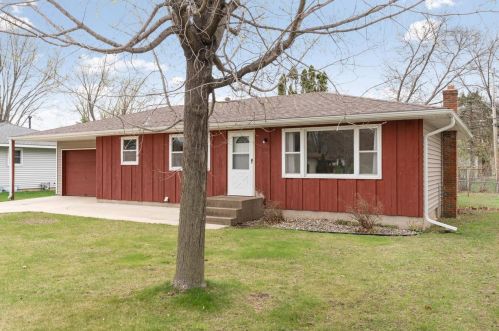 1301 Park Ln, Hastings, MN 55033-2553