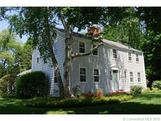 12 Robin Rd, Glastonbury, CT 06033-3256