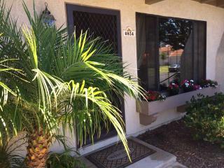 6854 Pear Tree Dr, Carlsbad, CA 92011-3936