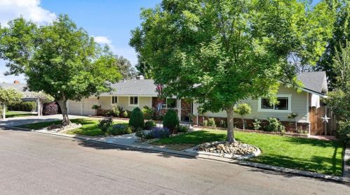 3121 Williamsburg Way, Modesto, CA 95355-4733