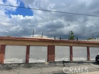 301 Tustin Ave, Anaheim CA  92807-2633 exterior