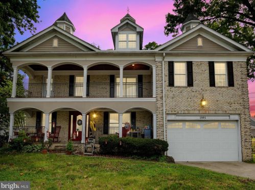 1801 Warren Dr, Woodbridge, VA 22191-2420