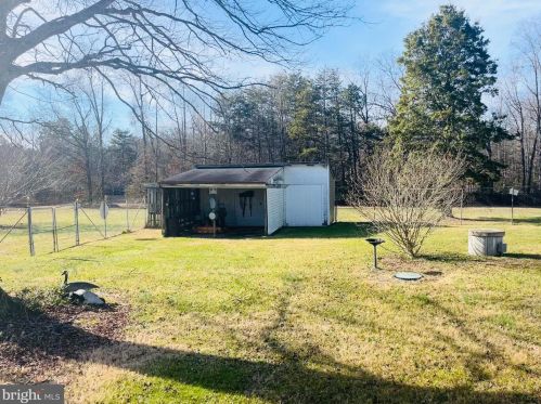 4106 Lewiston Rd, Bumpass, VA 23024-8804