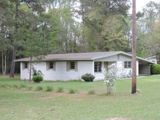 206 Magnolia Dr, Adel, GA 31620-2824