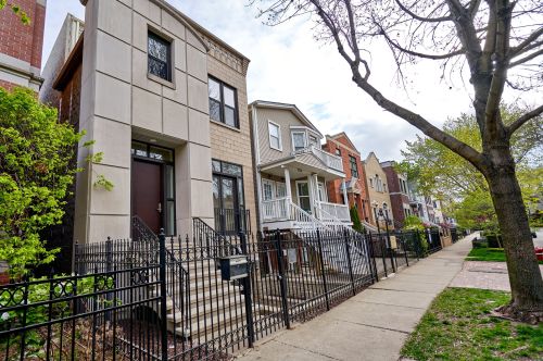 1240 Henderson St, Chicago, IL 60657-1404