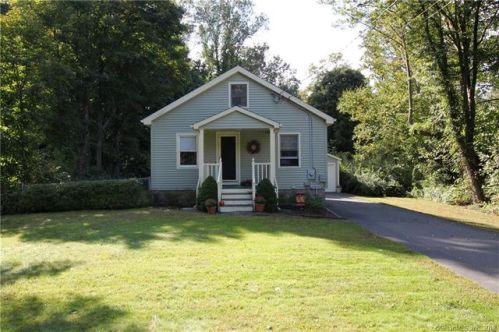 463 Elm St, Upper Stepney, CT 06468-2203