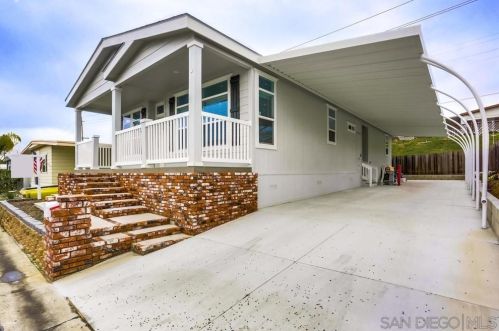 1145 Barham Dr, San Marcos CA  92078-4532 exterior