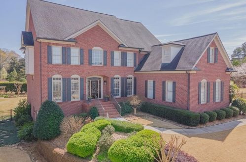 988 Wood Duck Ct, Lithonia, GA 30078-7728