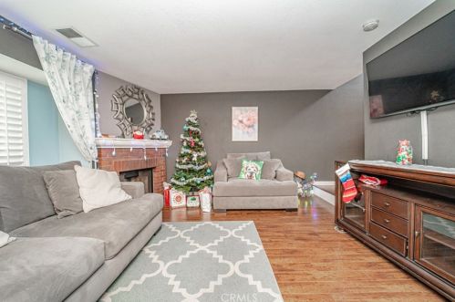 1224 Barranca Ave, Glendora, CA 91740-4984