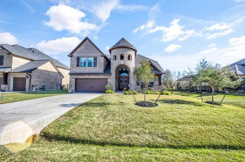 11105 Country Club Green Dr, Tomball, TX 77375-7078