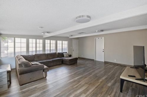 3223 Stonybrook Dr, Anaheim CA  92804-3023 exterior