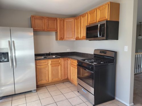 1371 Davine Dr, Glendale Heights, IL 60139-3315