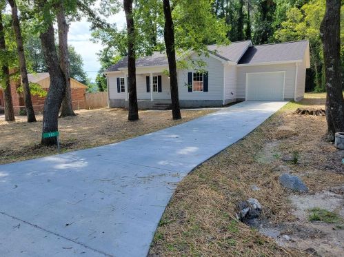 701 Robin St, Harlem, GA 30824-8103