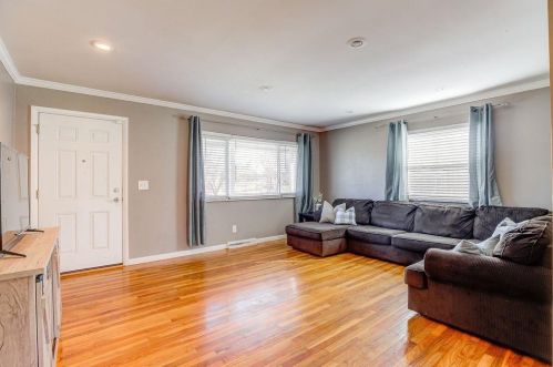 5069 Grosse Pointe Ln, Cincinnati, OH 45238-5716