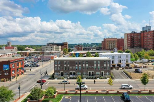 20 Center St, Springfield, OH 45502-1102