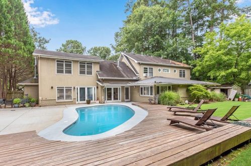 217 Hillside Dr, Atlanta GA  30342-3623 exterior