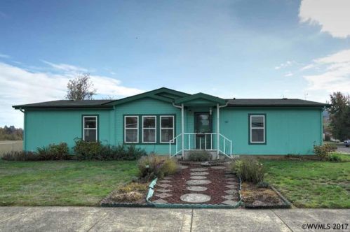 1567 Ana Ave, Dallas, OR 97338-2768