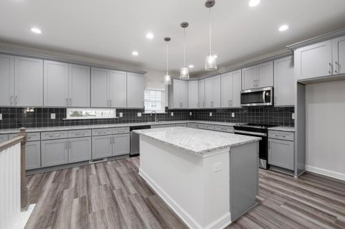1991 Hollywood Rd, Atlanta GA  30318-1881 exterior