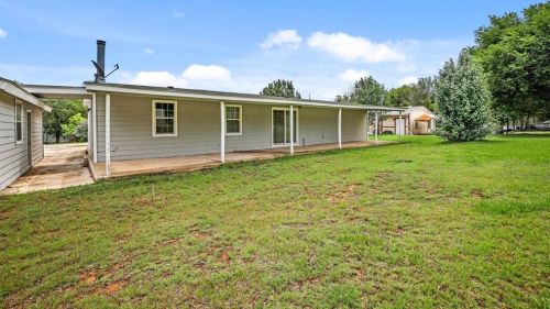 6232 Tenderfoot Trl, Fort Worth TX  76135-9253 exterior