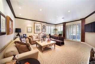 4700 Park Encino Ln, Van Nuys, CA 91436-3269