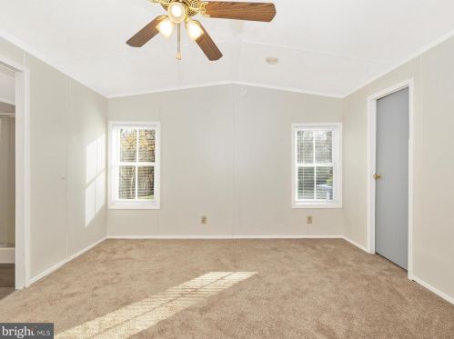 27 Bluegill Dr, Harpers Ferry WV  25425-2507 exterior