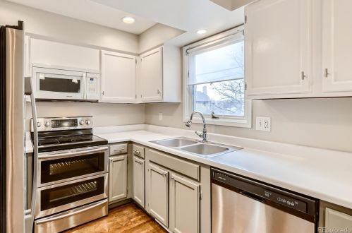 701 Downing St, Denver CO 80218-3428 exterior