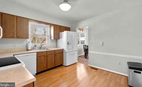 2845 Gunarette Way, Silver Spring MD 20906-1863 exterior