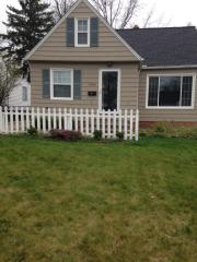 5680 Shawnee Dr, Cleveland OH  44124-3051 exterior