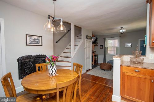 401 Iseminger St, Philadelphia PA  19147-1113 exterior