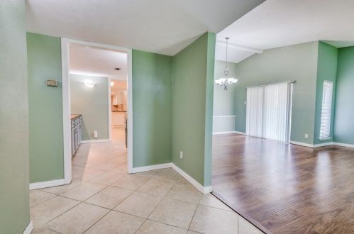 1811 Addington Dr, Carrollton TX 75007-3125 exterior