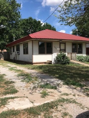 521 Main St, Lahoma, OK 73754-9856