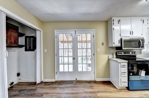 3936 Woodland Cir, Conyers GA  30013-3057 exterior