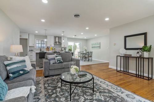 1346 Gary St, Anaheim, CA 92804-5524