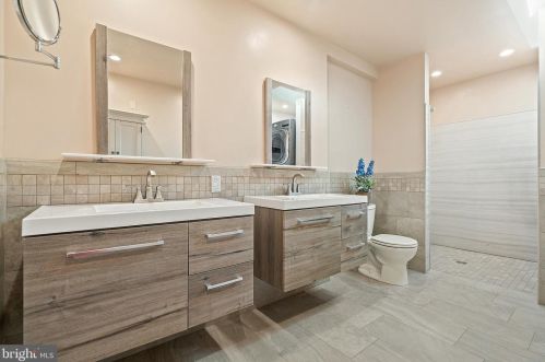 8017 Ellet Rd, Springfield VA  22151-1921 exterior