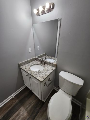 201 Millside Dr, Warner Robins, GA 31088-7132
