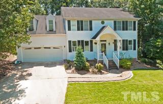 119 Wood Hollow Dr, Cary, NC 27513-4951