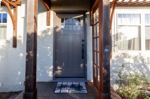 1466 Darwin St, Seaside CA  93955-5017 exterior