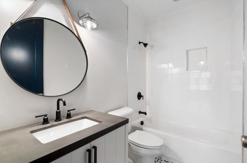 2731 Arden Rd, Atlanta GA  30305-1913 exterior