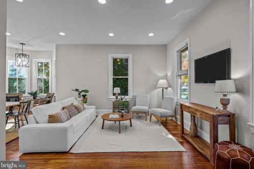 115 Washington Ave, Tavistock NJ  08033-3320 exterior