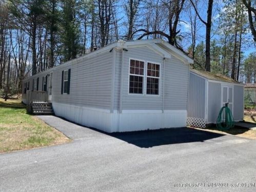 27 Larry Dr, Lisbon, ME 04250-6281