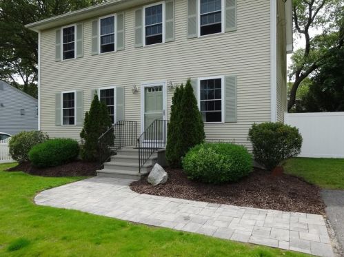 194 Keeley Ave, Warwick, RI 02886-7829