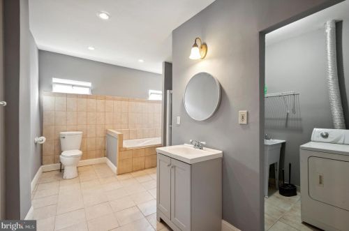 2026 Ellsworth St, Philadelphia PA  19146-2826 exterior