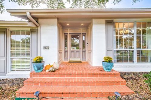 14047 Brookridge Dr, Dallas, TX 75240-3520