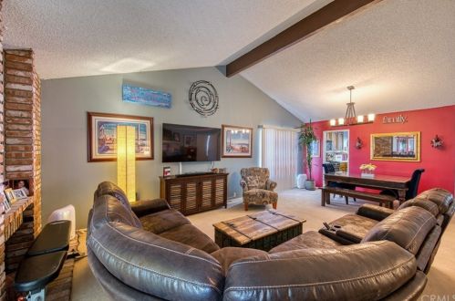 6 Whitney, Irvine CA  92620-3386 exterior